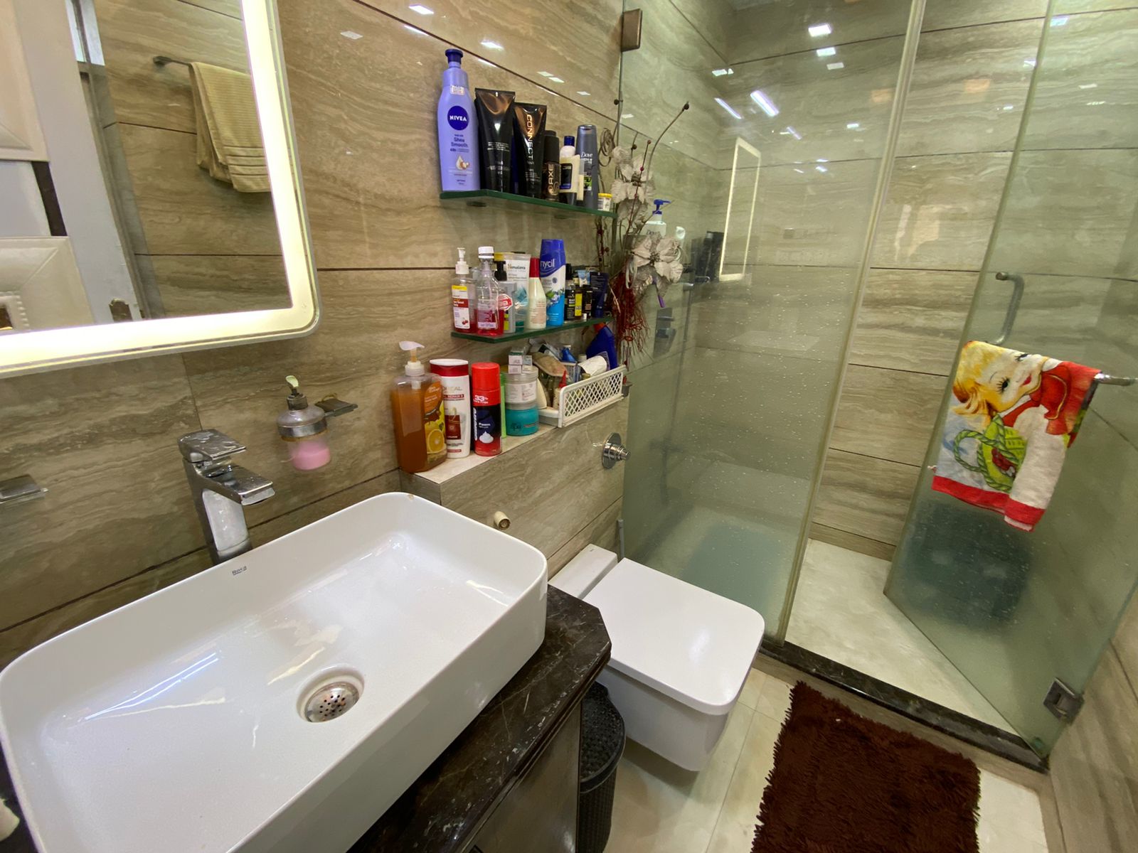 12 - Raheja Regency, Sion