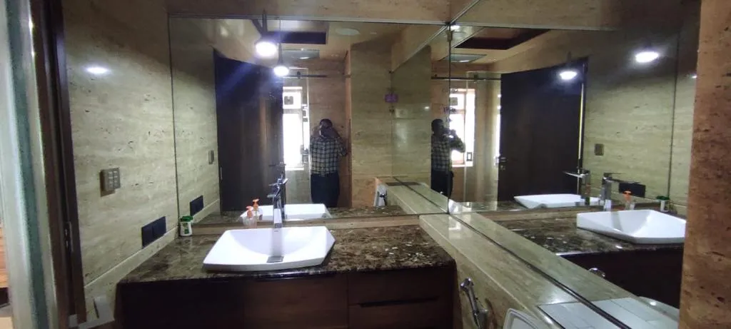 3 BHK Flats for Sale in Libra Tower, Bandra West