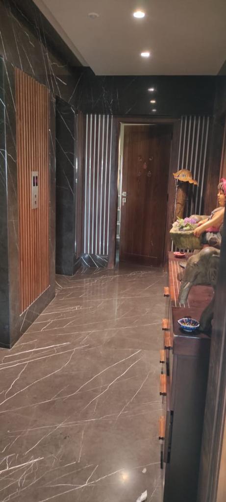 3 BHK Fully Furnished in Libra Tower , Bandra West