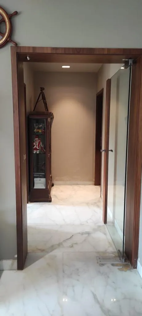 3 BHK Flats for Sale in Libra Tower, Bandra West