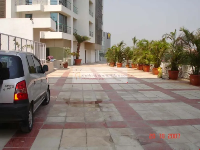 3½ BHK Flats on Rent in Amogh, Juhu