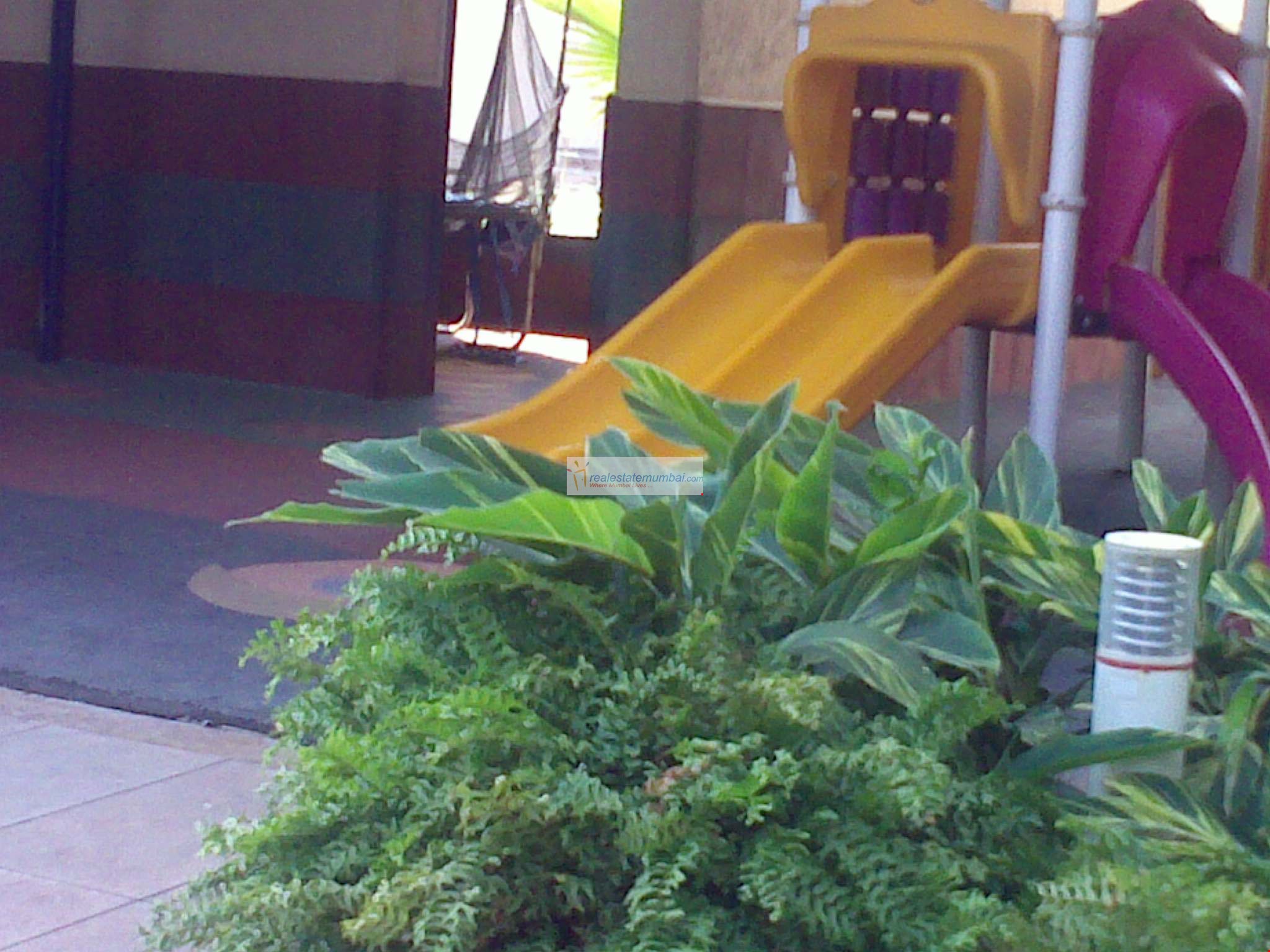 Garden - Kalpataru Horizon, Worli