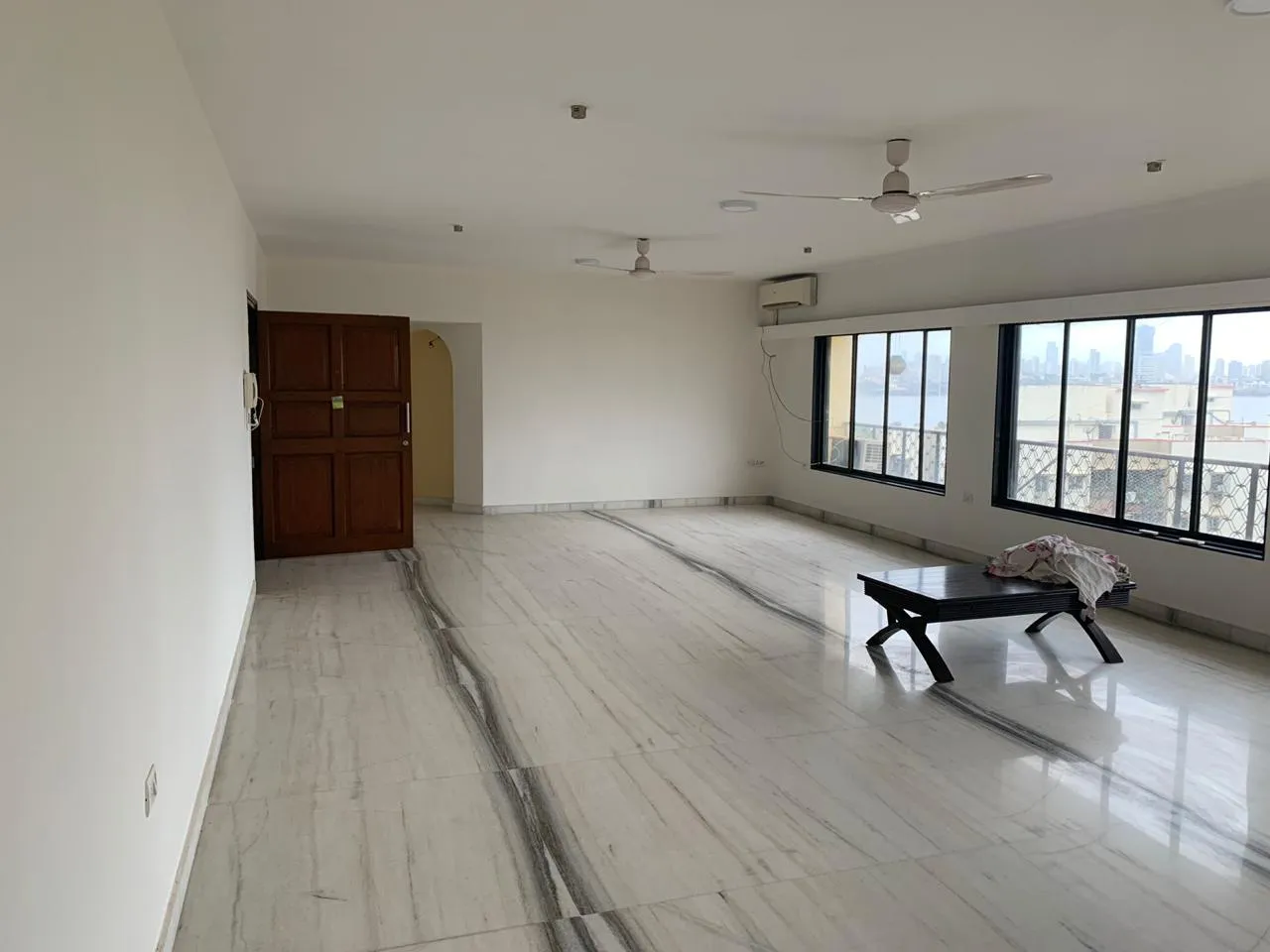 4 BHK La Mer for Rent in Bandra West