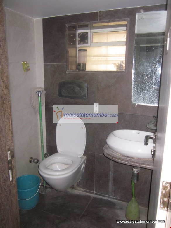 Office Laxmi Plaza, Andheri West — for Rent — photo 4
