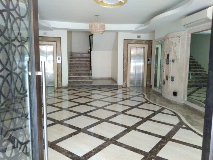 4 United Classic, Bandra West — for Rent — photo 4