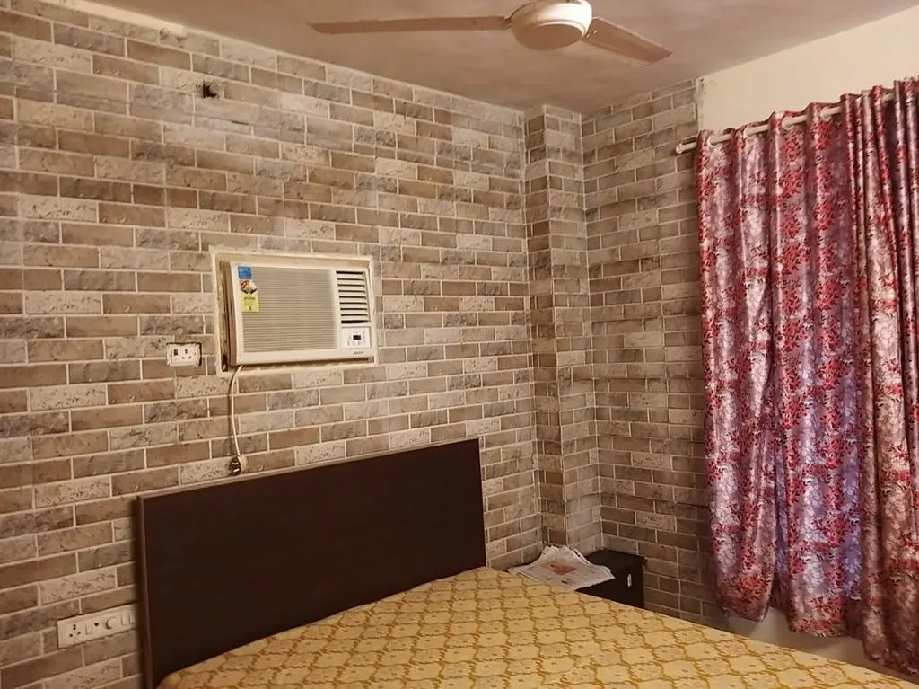 1 BHK Flats on Rent in Hormuzd, Bandra West