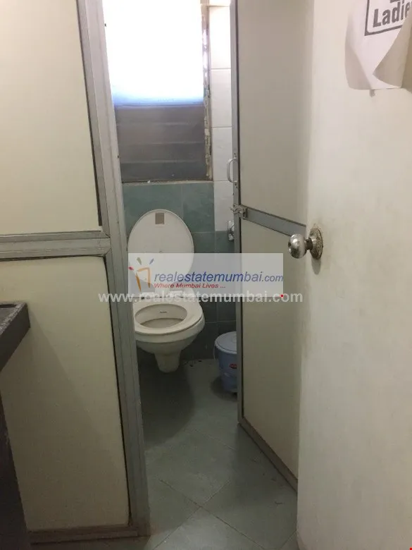 Office Offices on Rent in Aarpee Centre, Andheri East