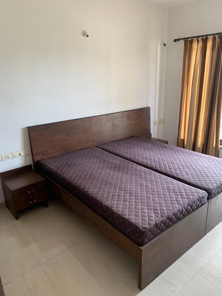 11 - Kalpataru Estate, Andheri East