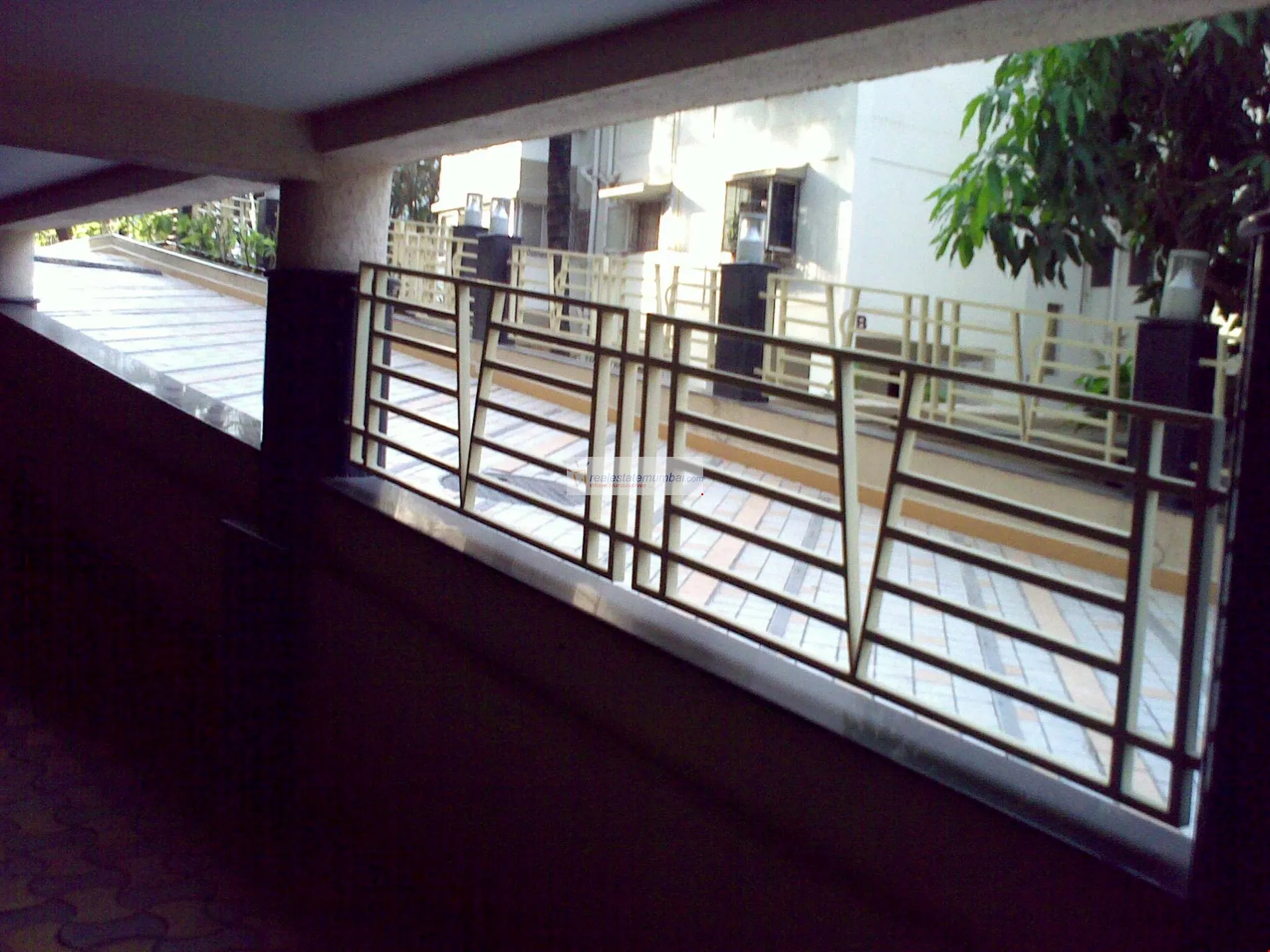 4 BHK Flats on Rent in June Blossoms, Bandra West