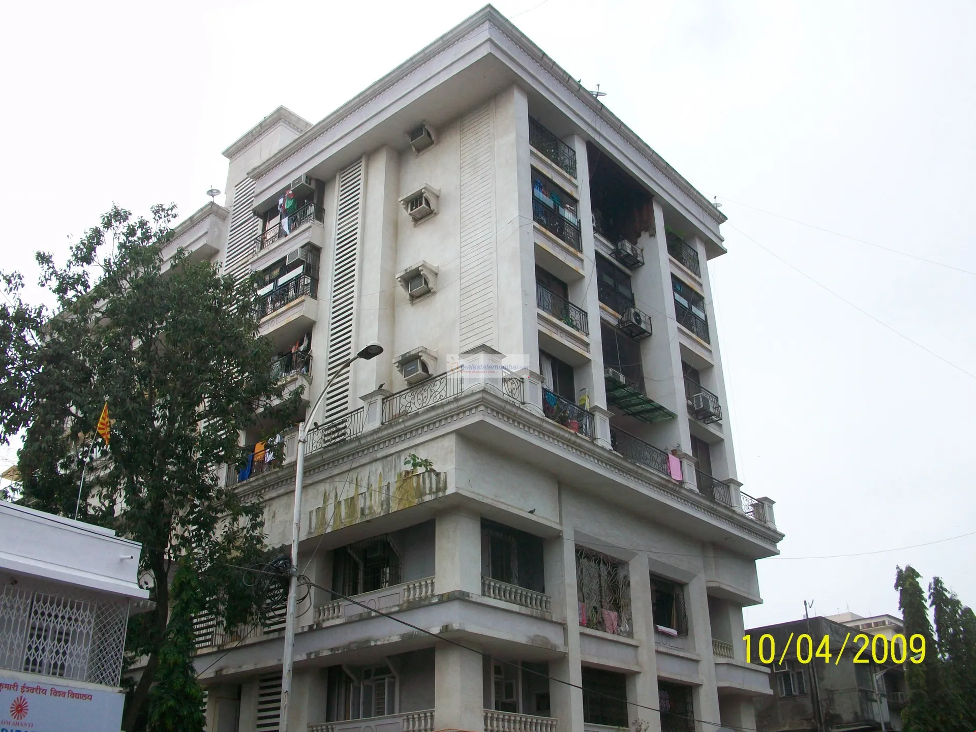 2 BHK Flats on Rent in Leela Villa, Bandra West