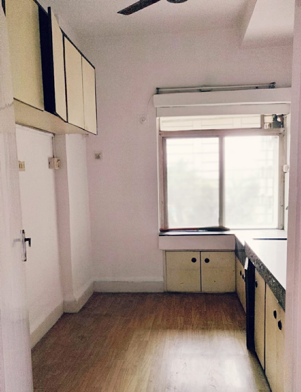 3 BHK Semi-Furnished in Jagat Vidya , Bandra East