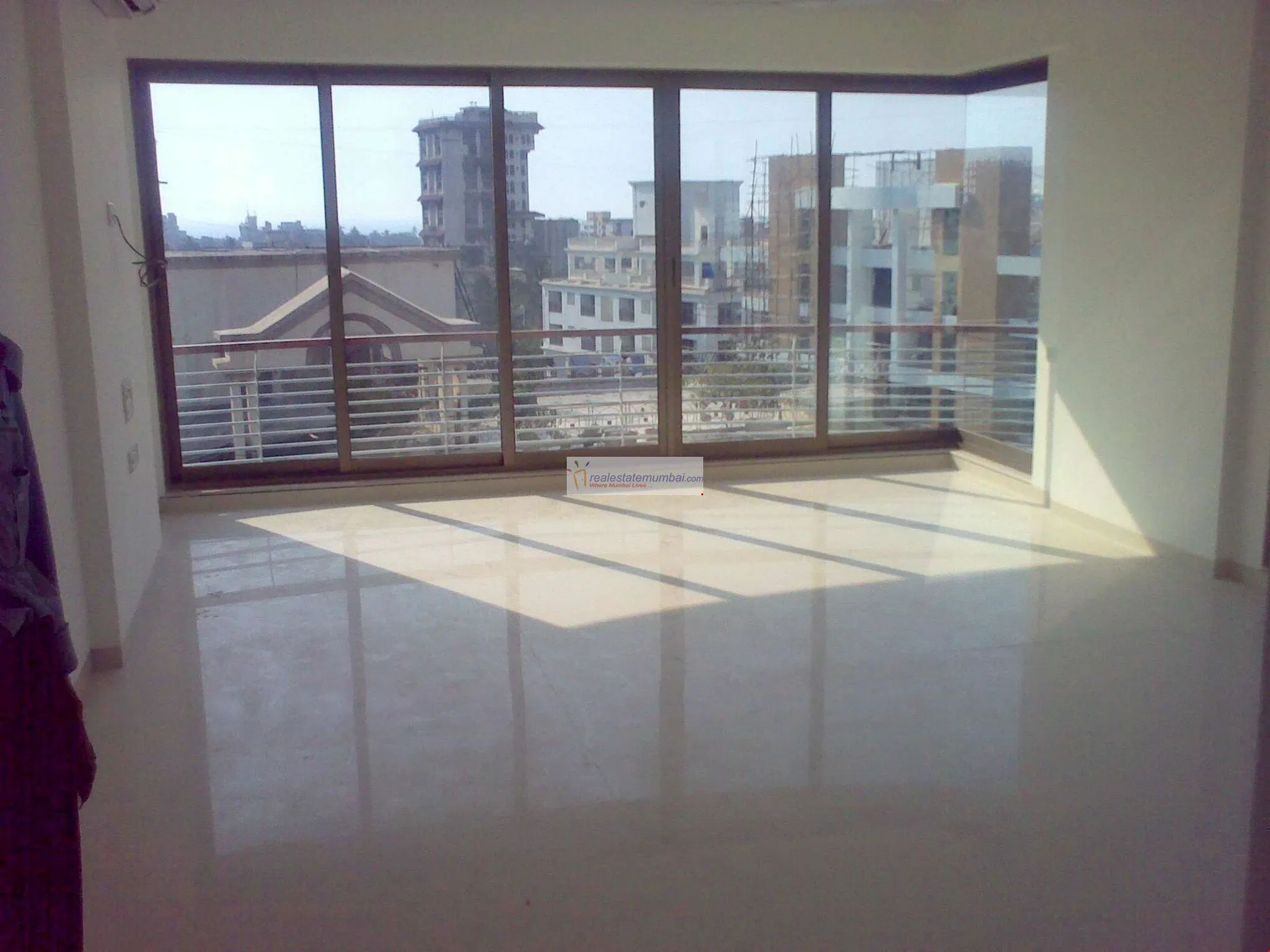 3 BHK Flats for Sale in Dev Ashish, Khar West