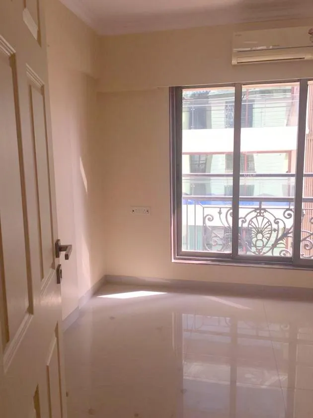 4 BHK Flats on Rent in Balaji Apartment, Santacruz West