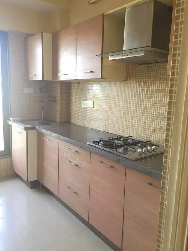 4 BHK Flats on Rent in Balaji Apartment, Santacruz West
