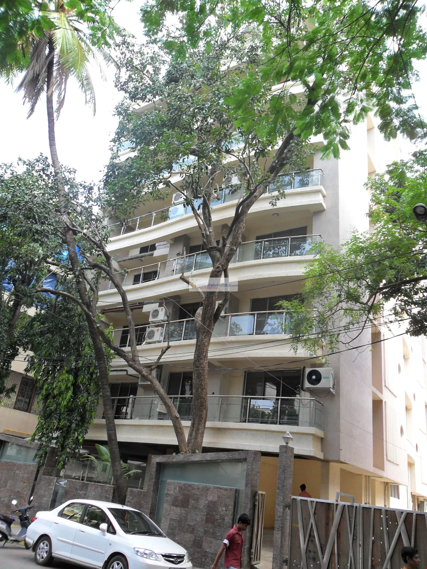 3 BHK Flats for Sale in Sharan, Bandra West