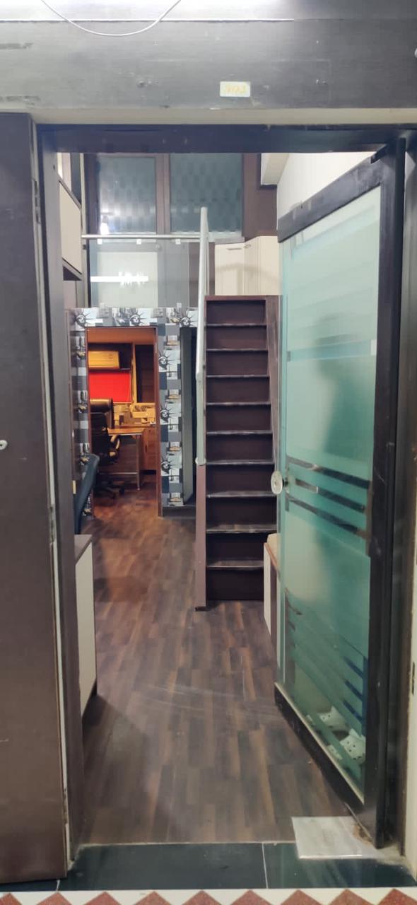 Office Laxmi Mall, Andheri West — for Rent — photo 11
