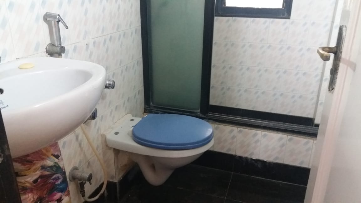 Bathroom 3 - Phiroze, Bandra West
