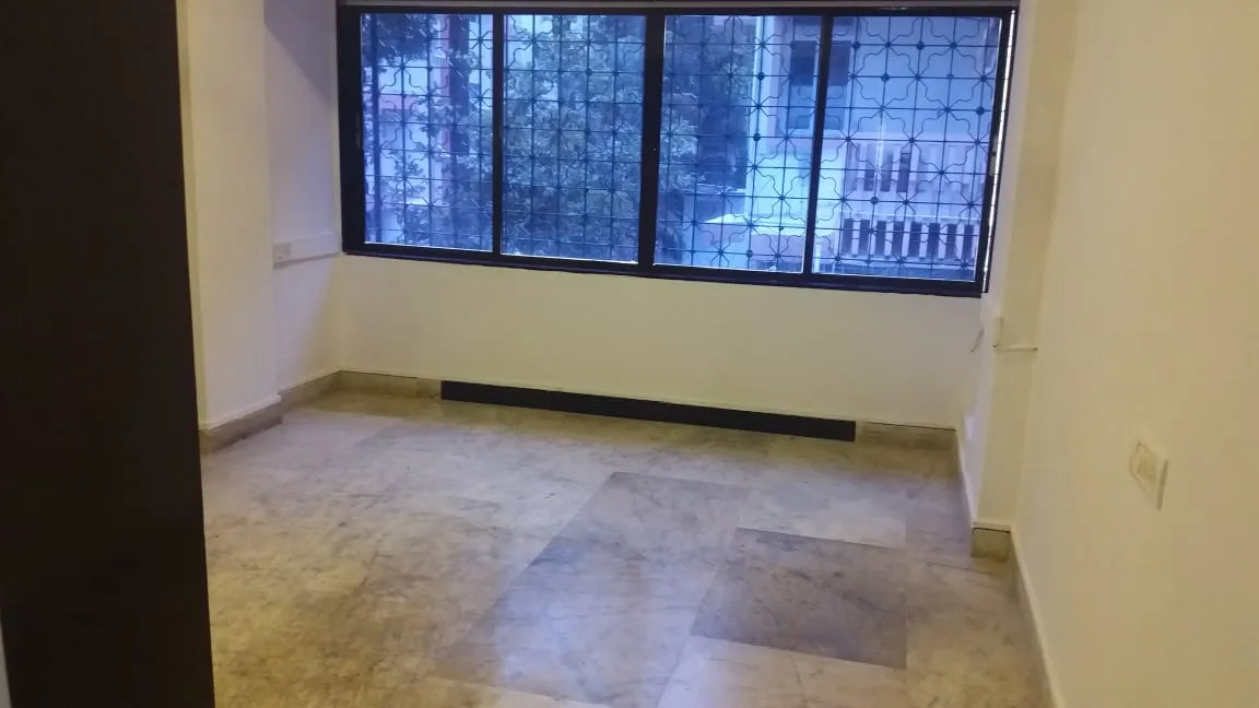2 BHK Flats on Rent in Phiroze, Bandra West