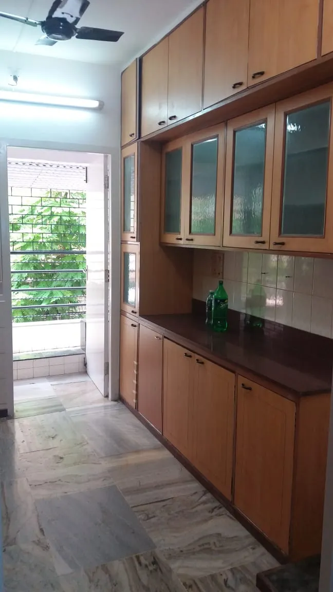 2 BHK Flats on Rent in Phiroze, Bandra West