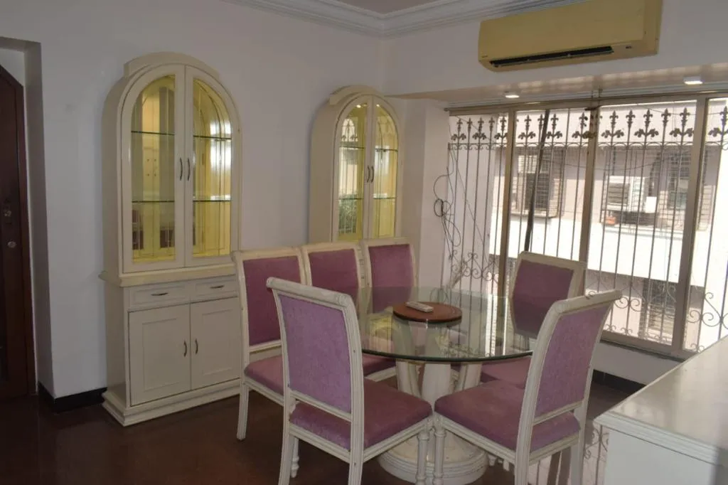 3 BHK Flats on Rent in Prestige Court, Khar West