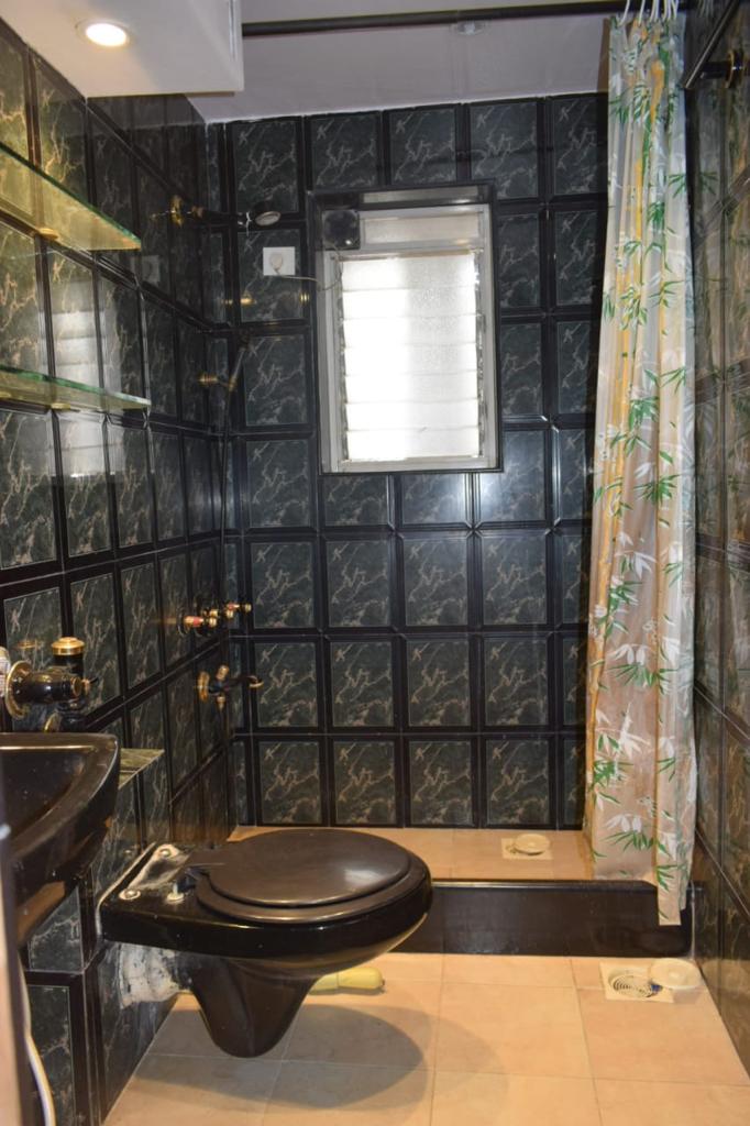 Master Bathroom - Prestige Court, Khar West