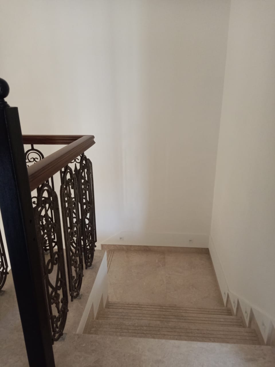 19 - Regency Terraces, Khar West