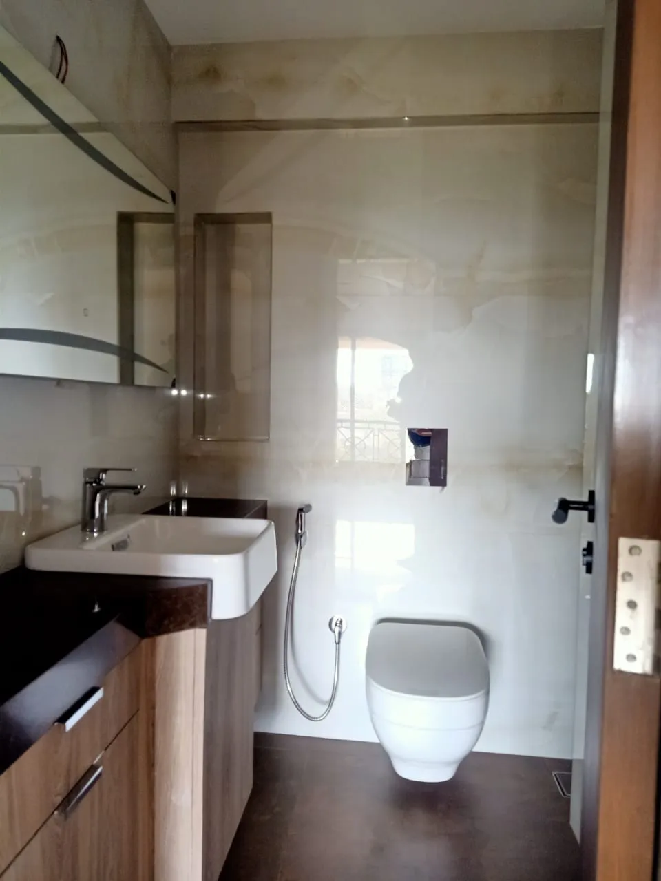 3 BHK Flats on Rent in Regency Terraces, Khar West