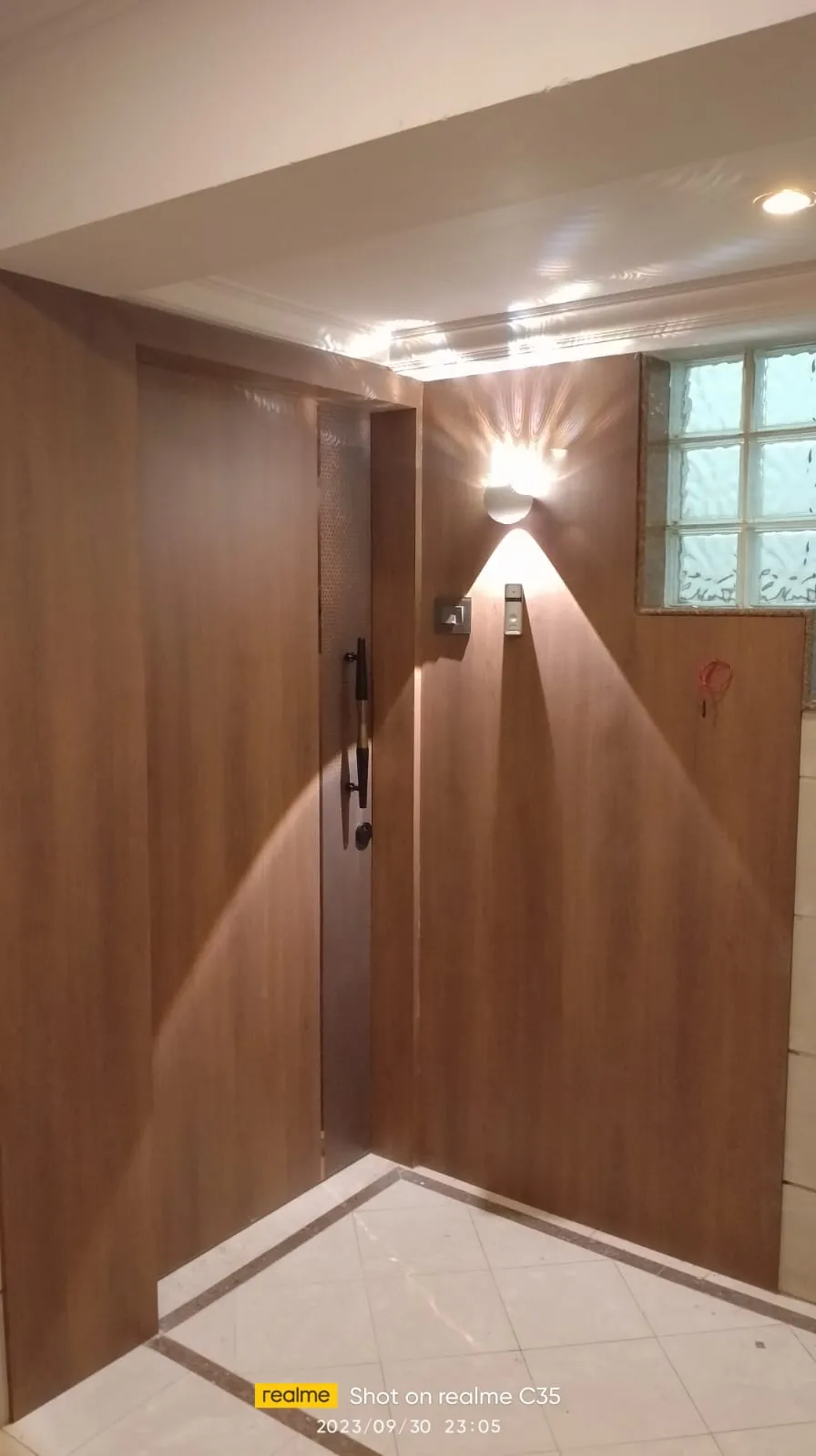 R2 - Regency Terraces, Khar West