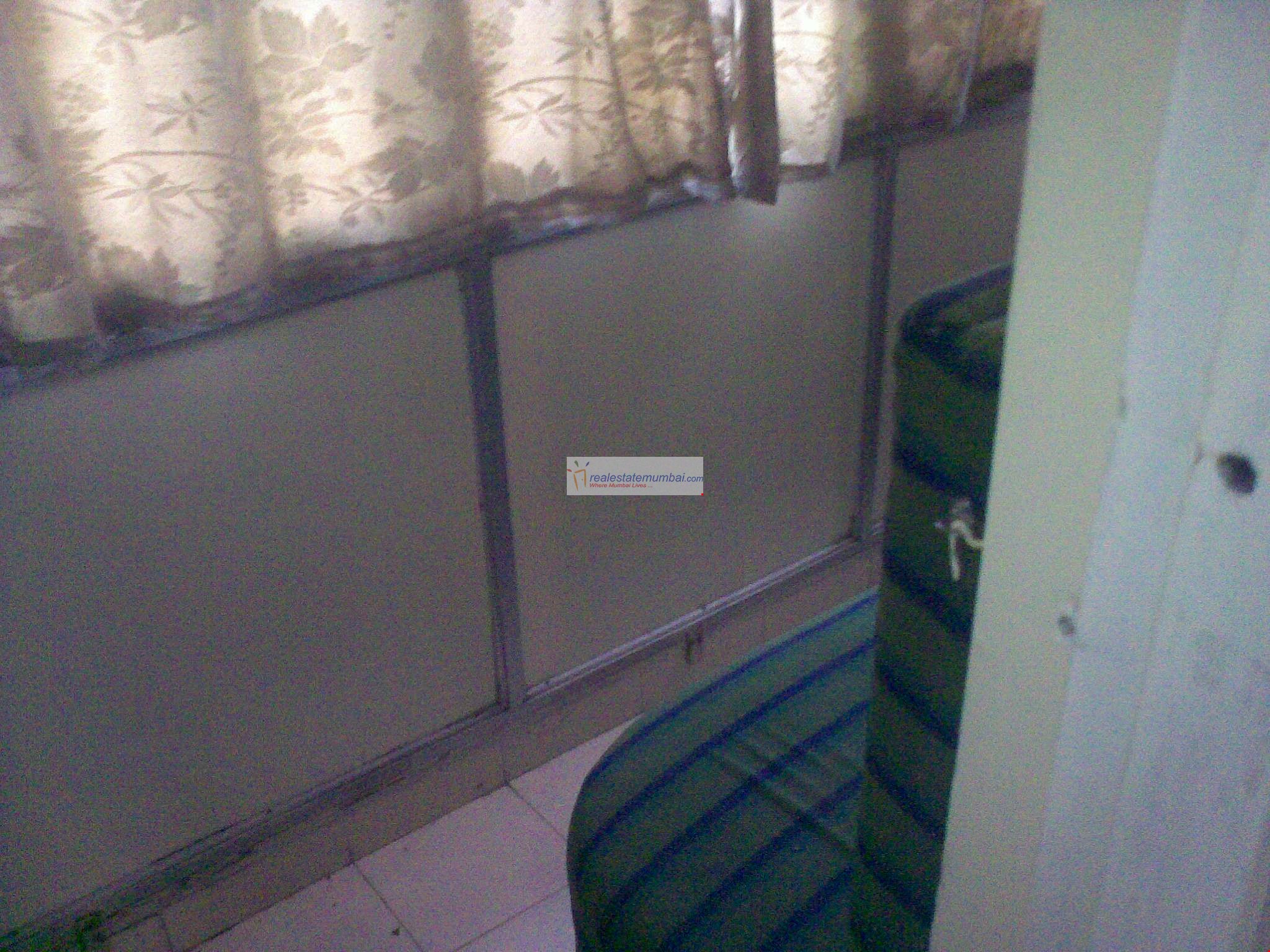 1 BHK Flats for Sale in Hemkunt Villa, Bandra West