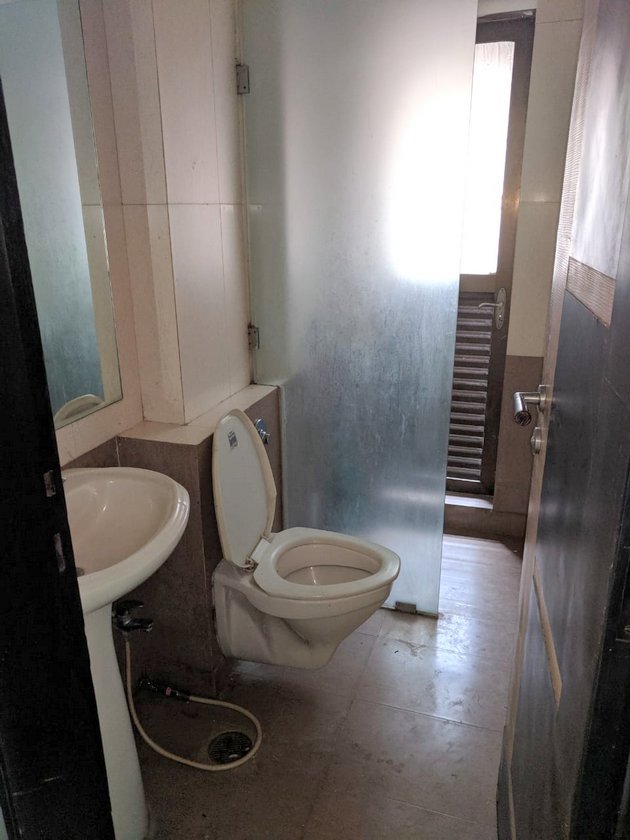 Bathroom 2 - Imperial Heights, Khar West