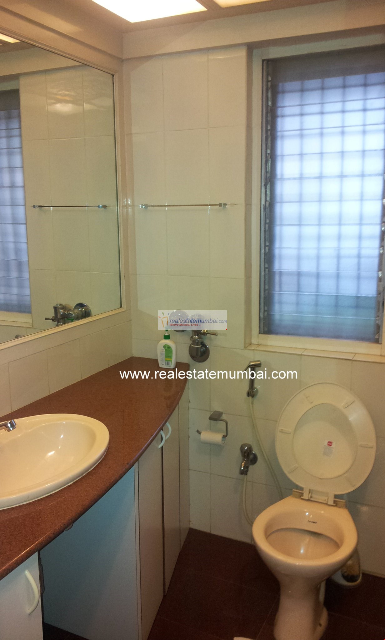 Bathroom 21 - Eden Iv, Powai