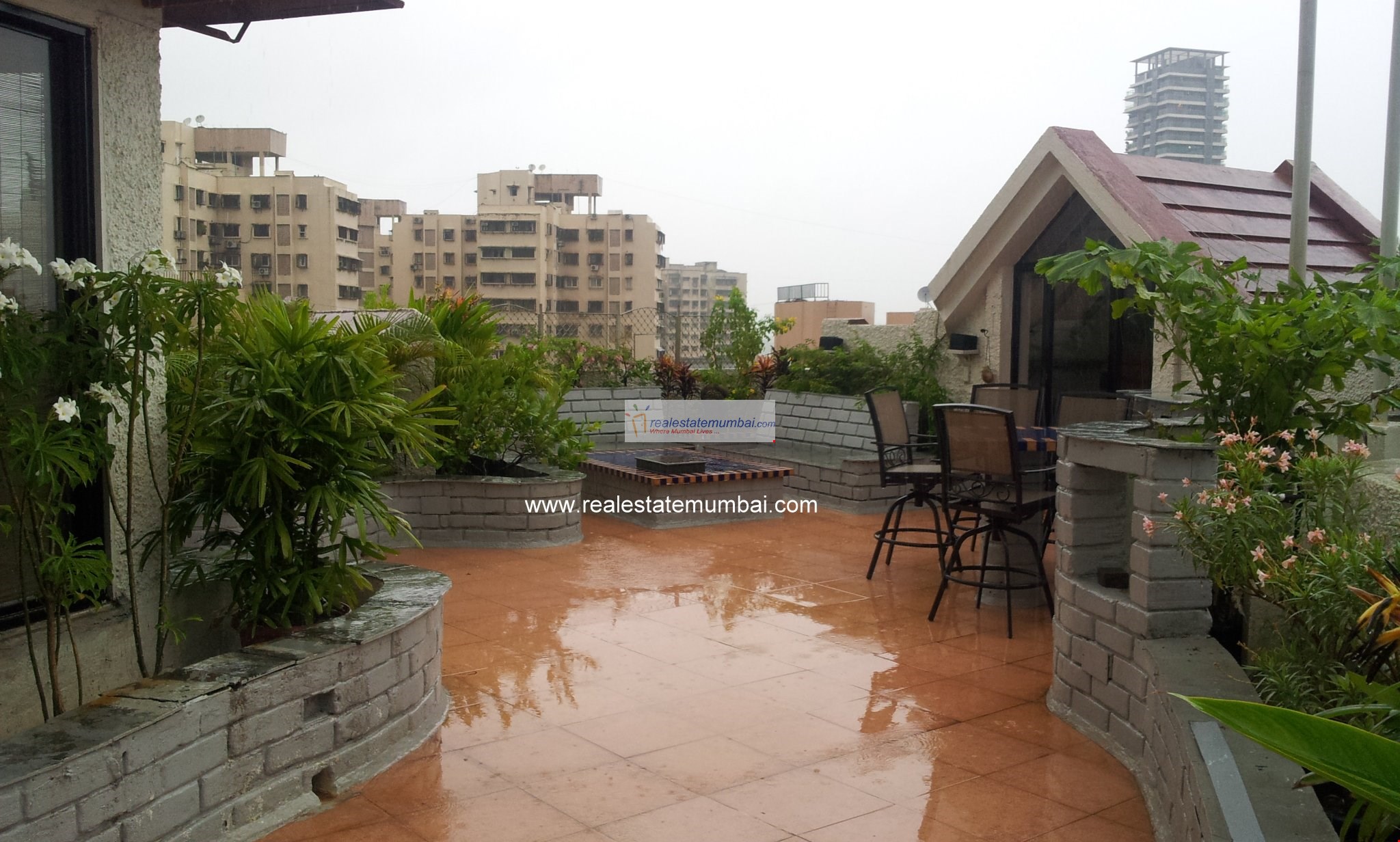 Eden IV, Powai