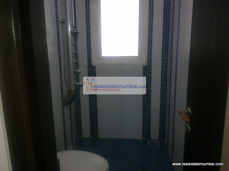Master Bathroom - Manek Manor, Bandra West