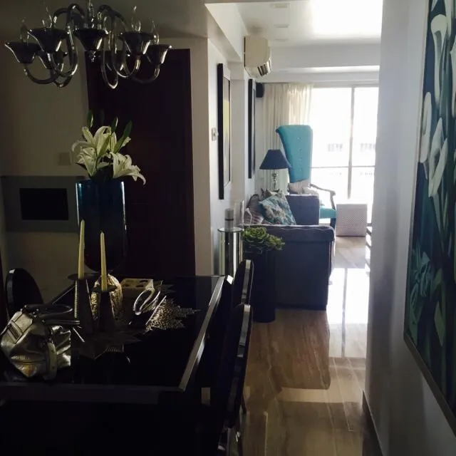 2 BHK Flats for Sale in The Moorings, Bandra West