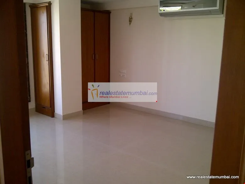 5 BHK Flats on Rent in The Moorings, Bandra West