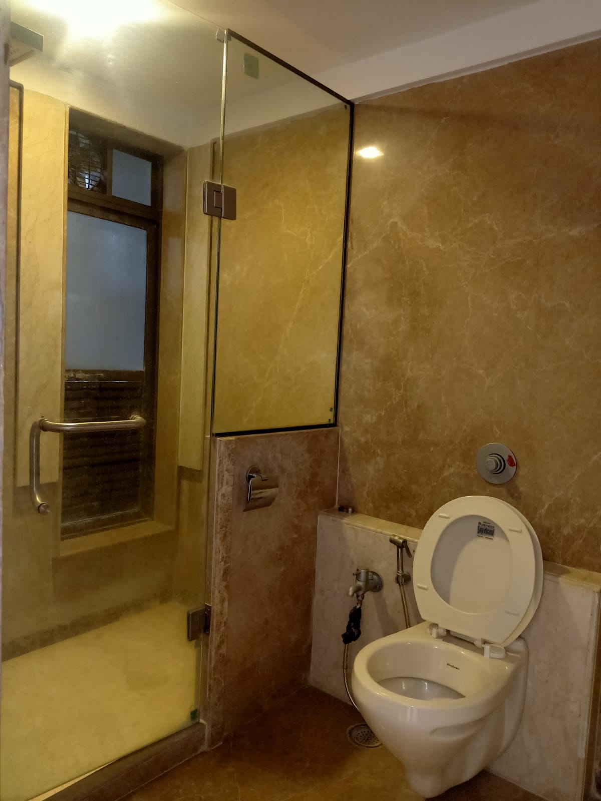 14 - Kukreja Heights, Bandra West