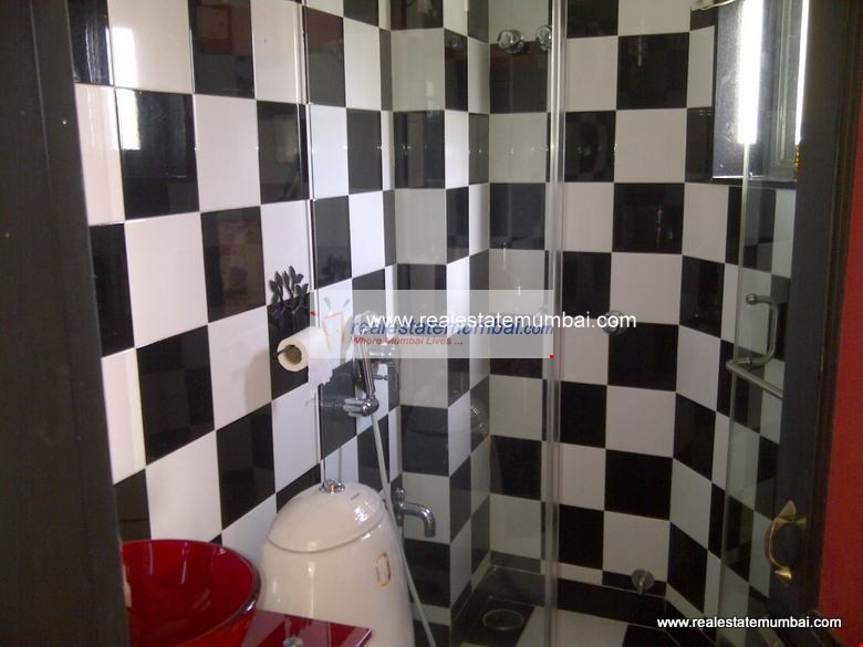 Bathroom 2 - Somerset Apartments, Bandra West
