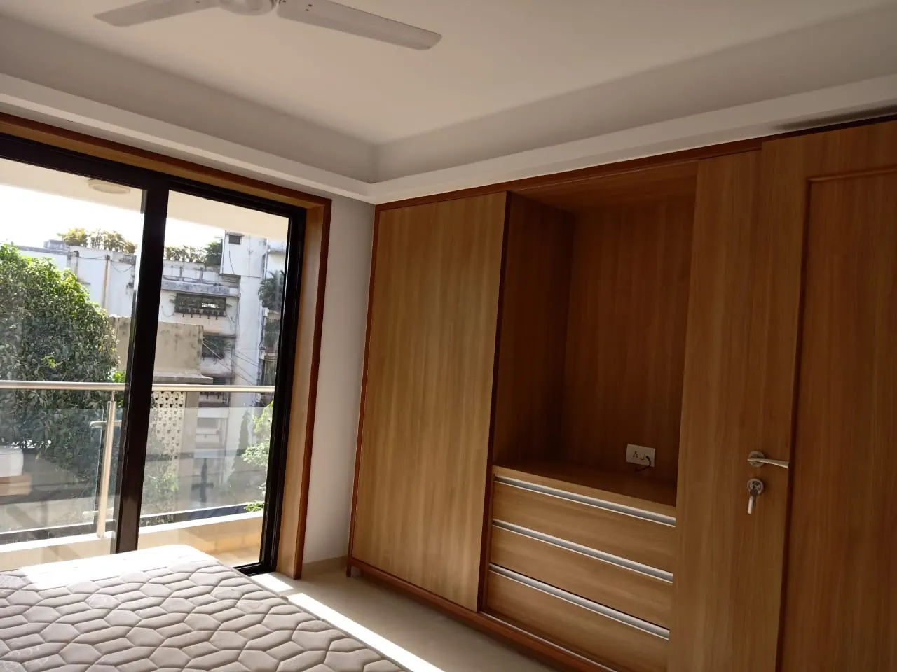 4 BHK Flats on Rent in Anand Palace, Bandra West