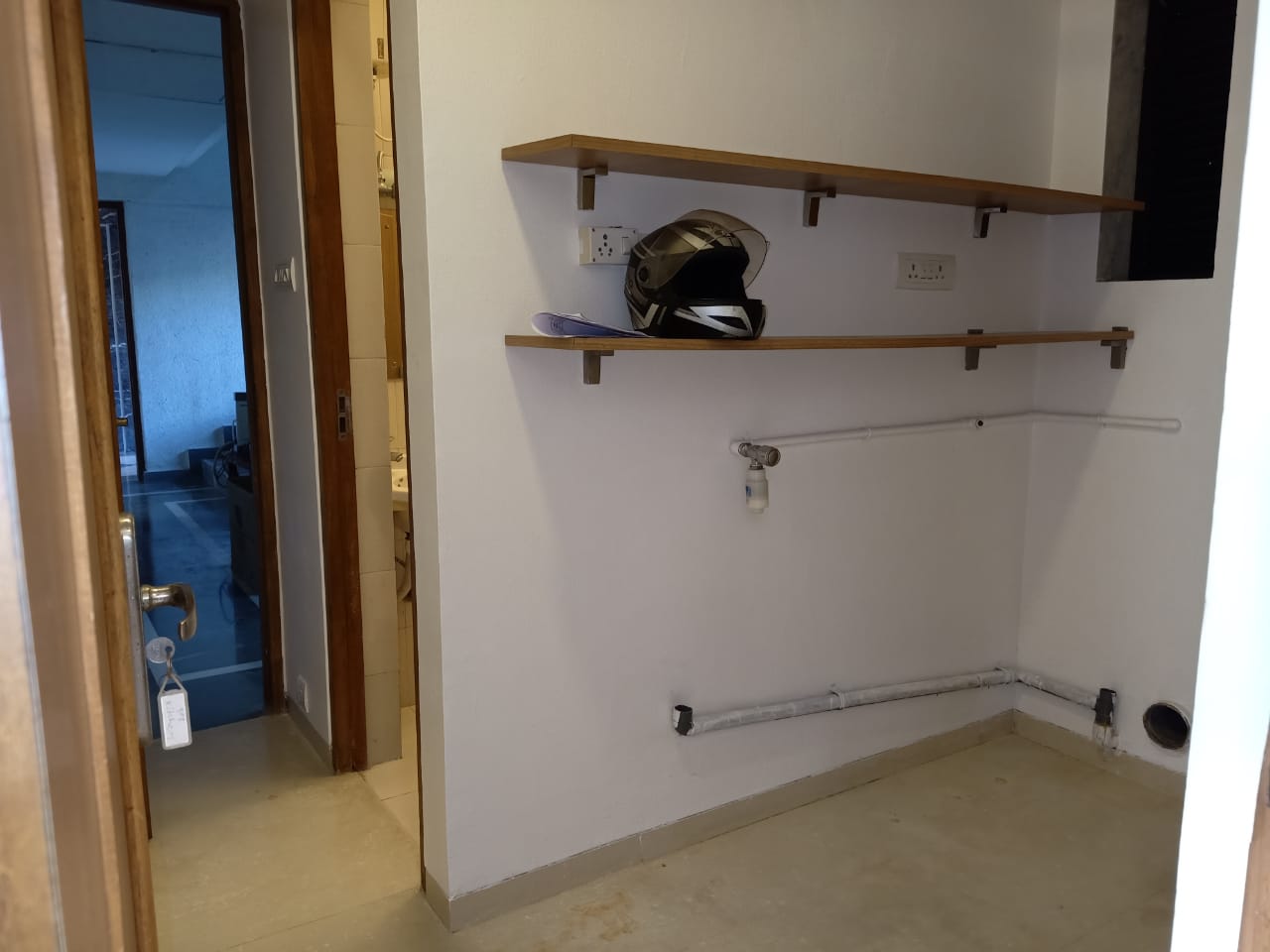 Utility Space2 - Anand Palace, Bandra West