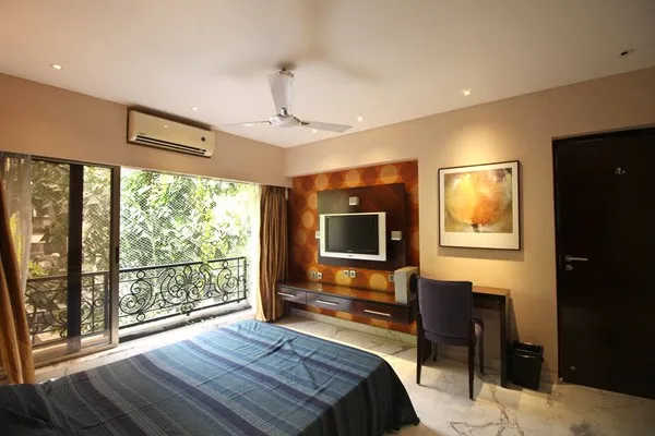 3 BHK Flats for Sale in Emporis, Bandra West