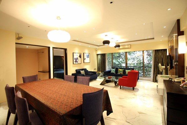 Dining - Emporis, Bandra West