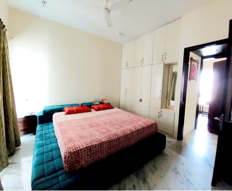 3 - Lodha Bellissimo, Mahalaxmi