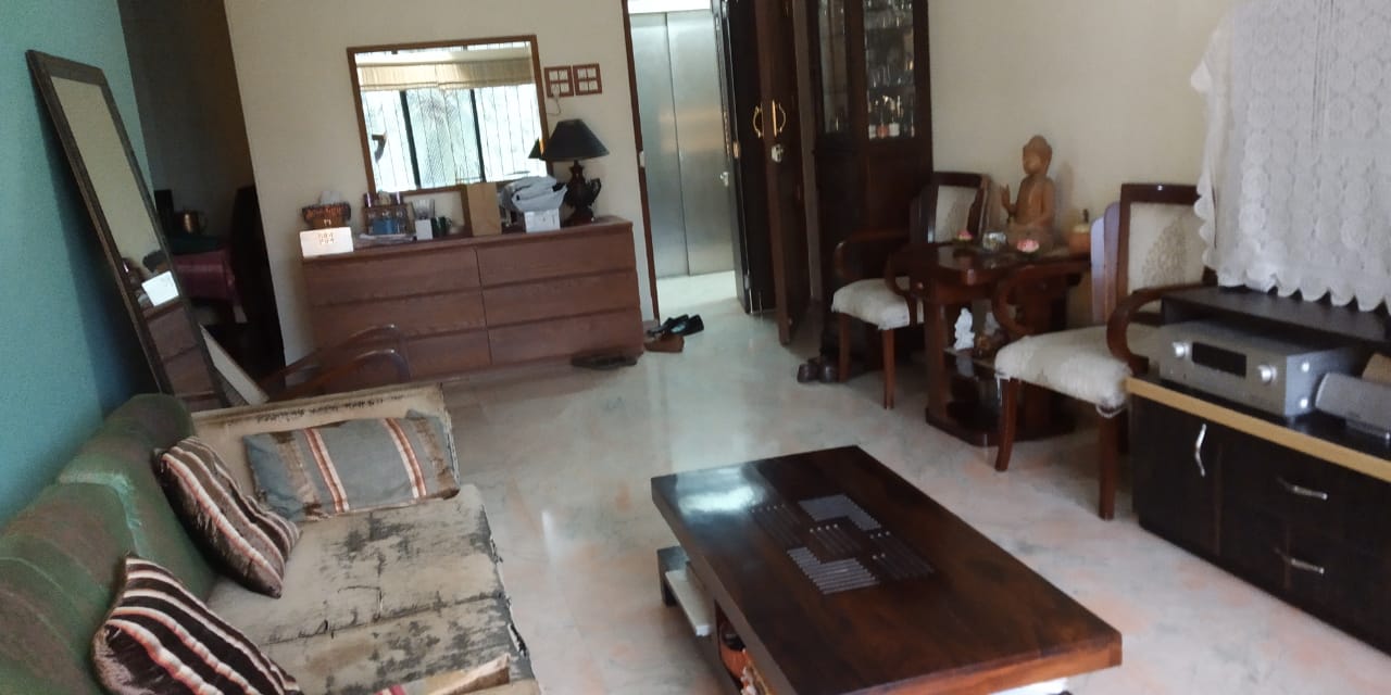 Living Room1 - Siddhivinayak, Bandra West