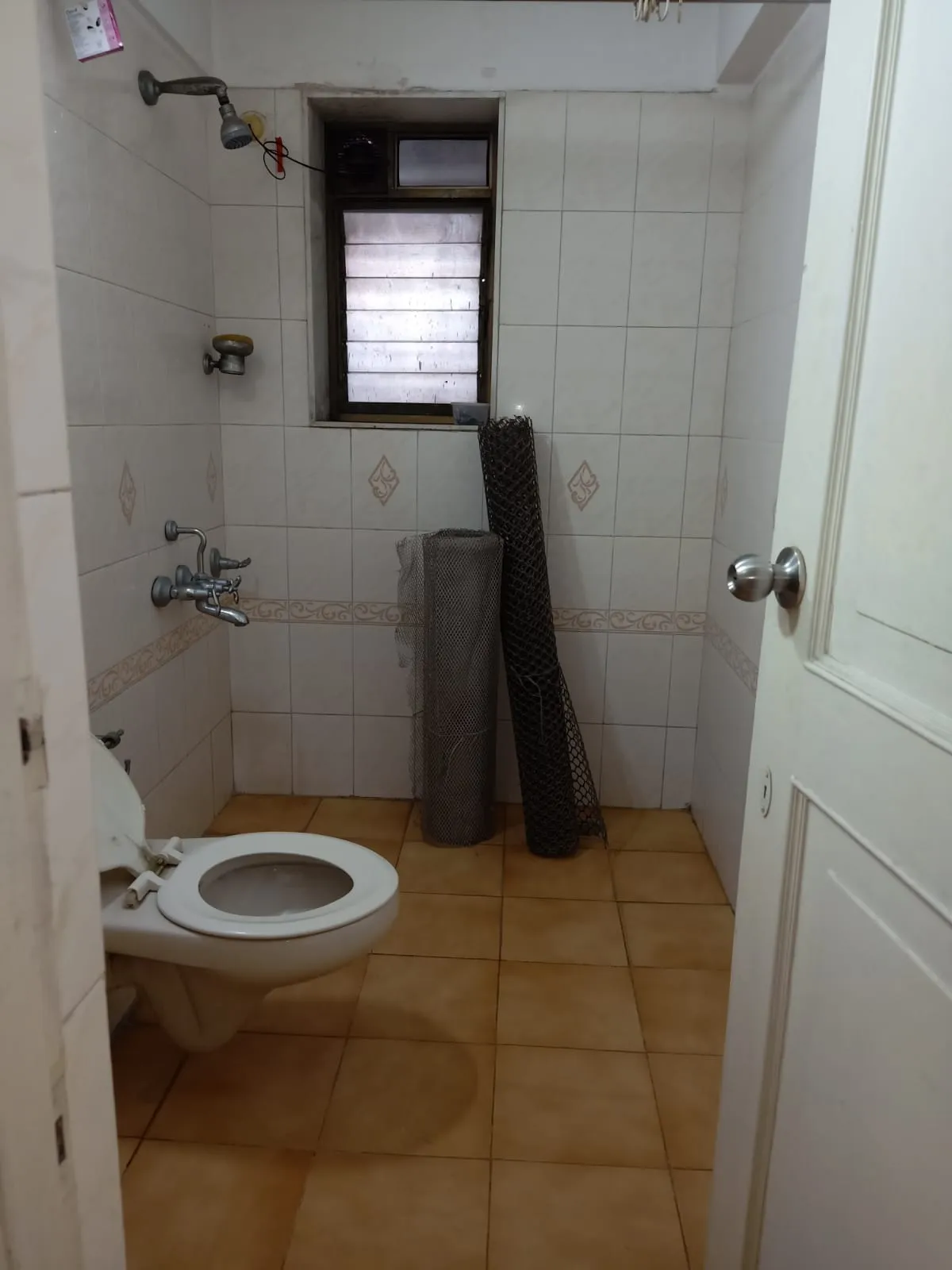 3 BHK Flats for Sale in Valencia, Andheri West