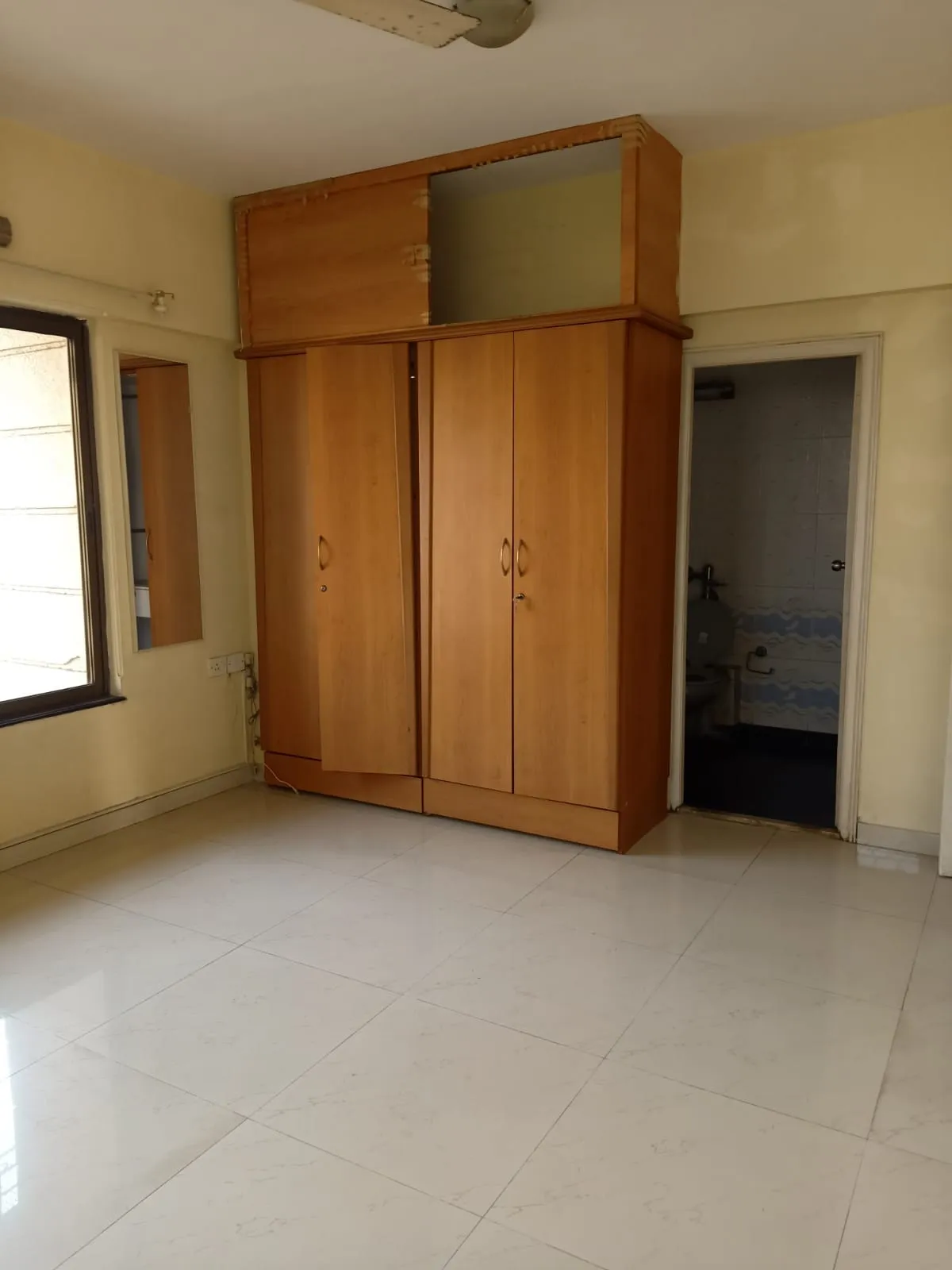 3 BHK Flats for Sale in Valencia, Andheri West