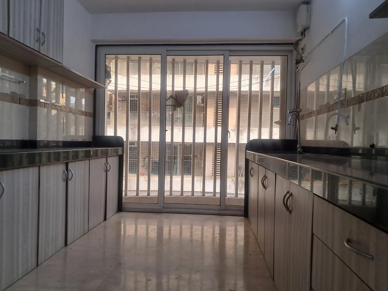 3 BHK Flats on Rent in Golden Peak, Khar West