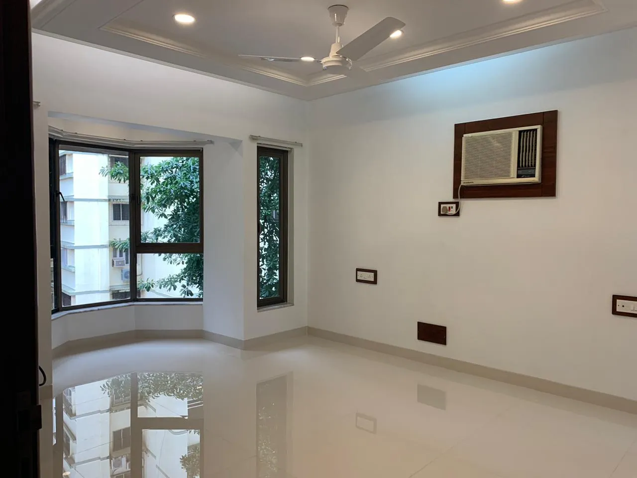 3½ BHK Flats on Rent in Solitaire, Bandra West