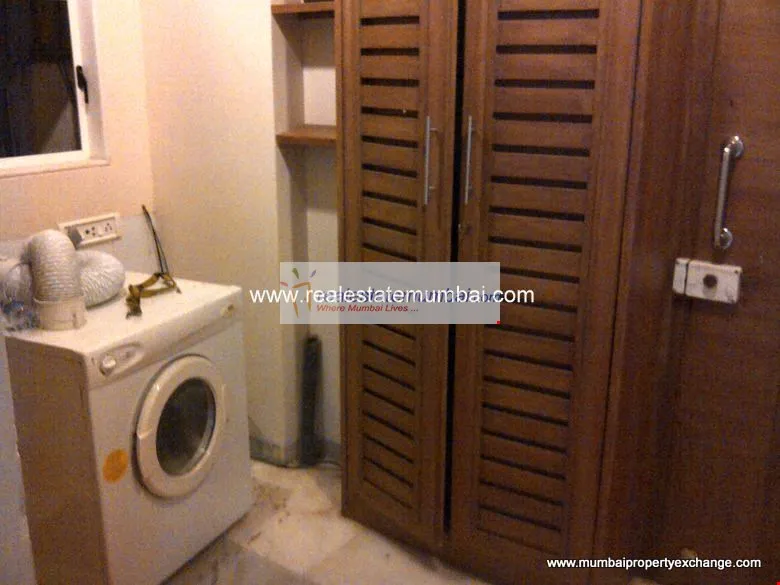 4 BHK Flats for Sale in Steesha, Bandra West