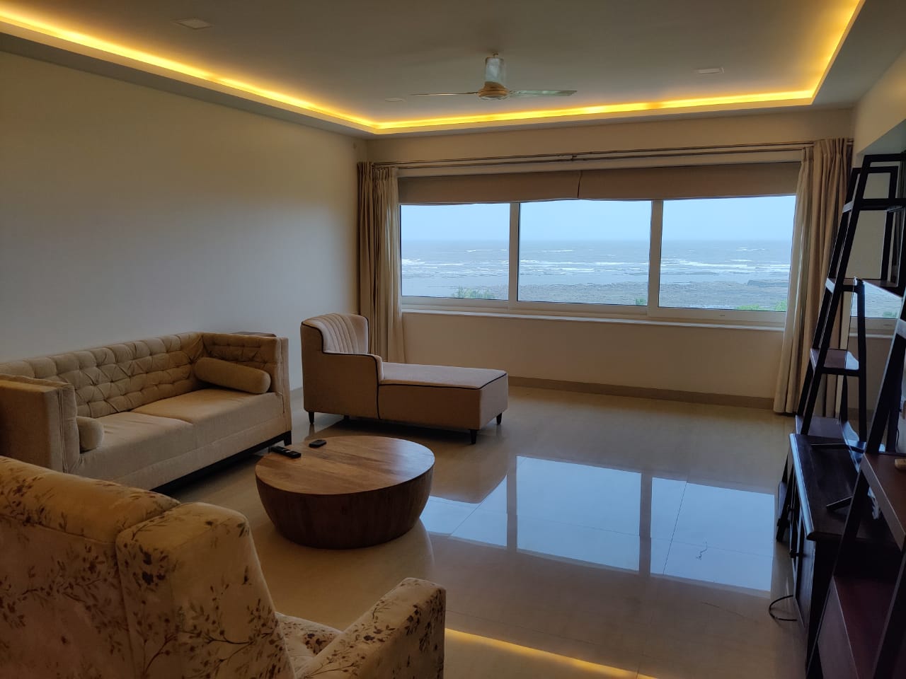 1519Ac41 C8Ab 41C5 Ae83 10Bdd428385B - Gold Mist, Bandra West