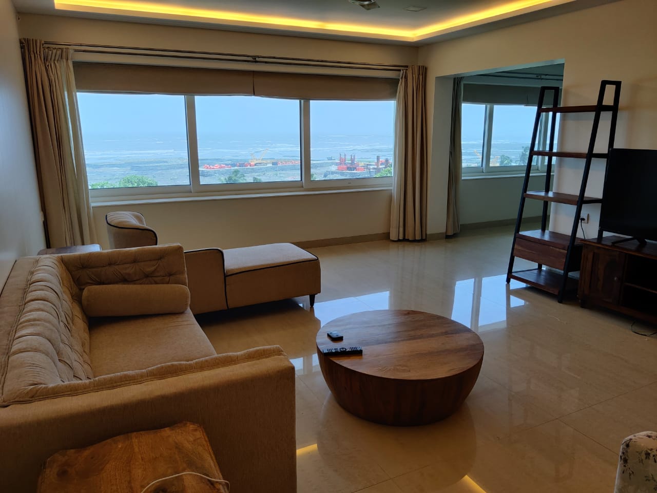 C9D9A0Bc 8E3A 4E06 Bba6 640Bd7C0E154 - Gold Mist, Bandra West